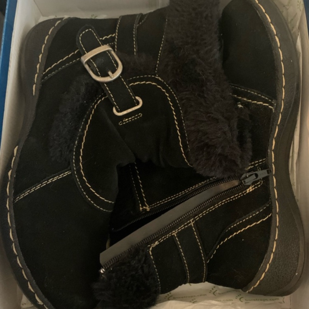 Women’s Black Suede Baretraps Booties